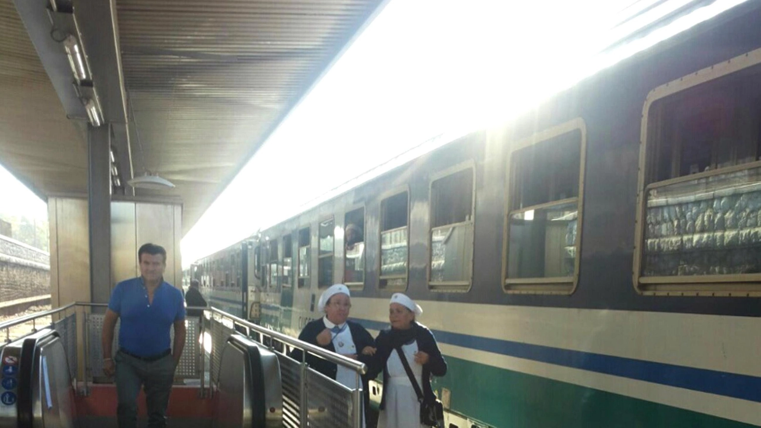 Treni Unitalsi bloccati (foto Ansa)