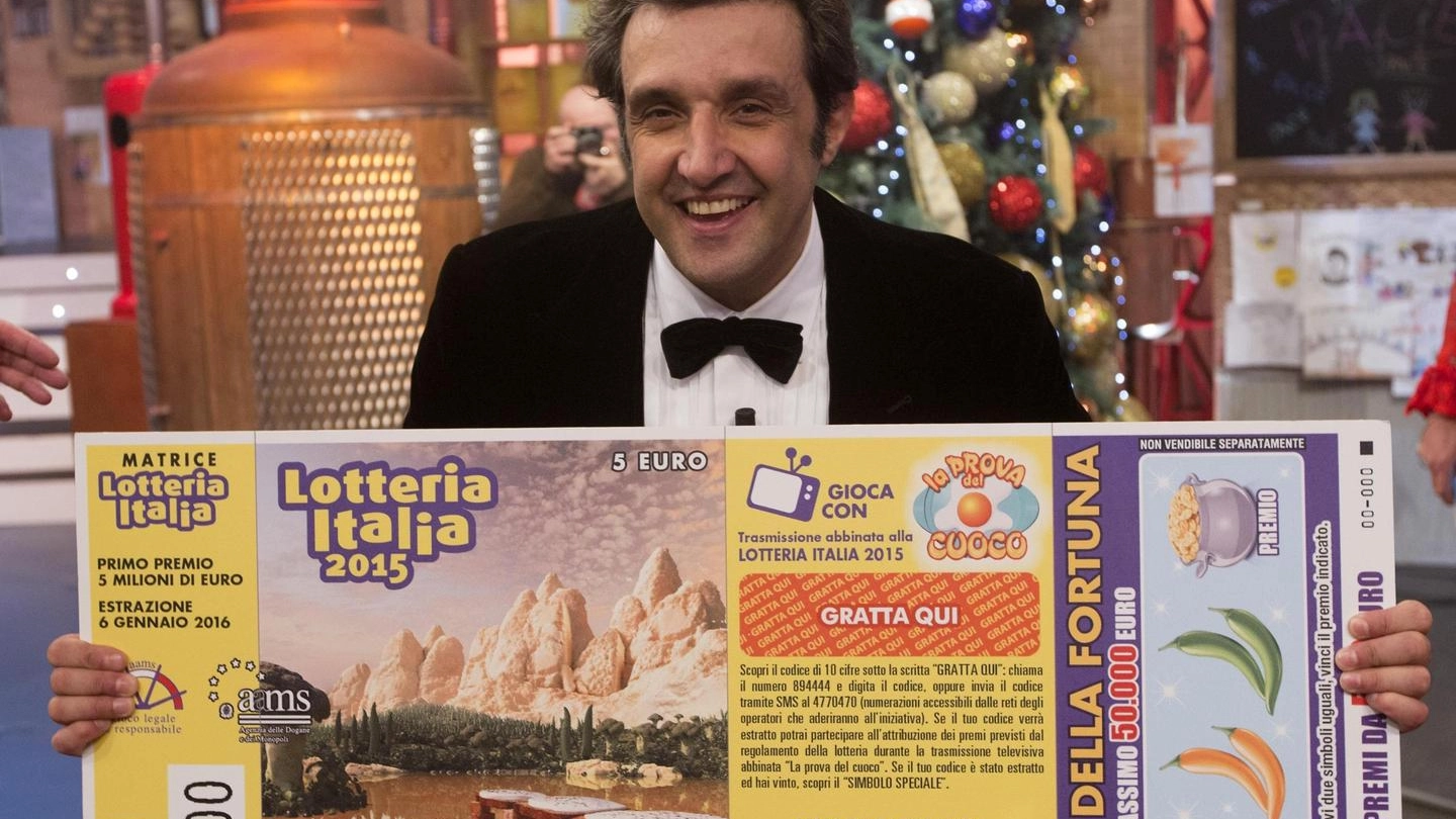 Flavio Insinna conduttore di 'Affari Tuoi' abbinato all'estrazione della Lotteria Italia