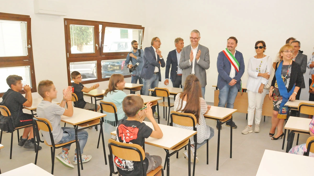 L'inaugurazione della scuola antisismica di Acquasanta Terme (Foto Dire)