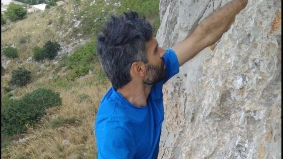 Maurizio Pandolfi, lo scalatore di Montecassiano morto a Genga