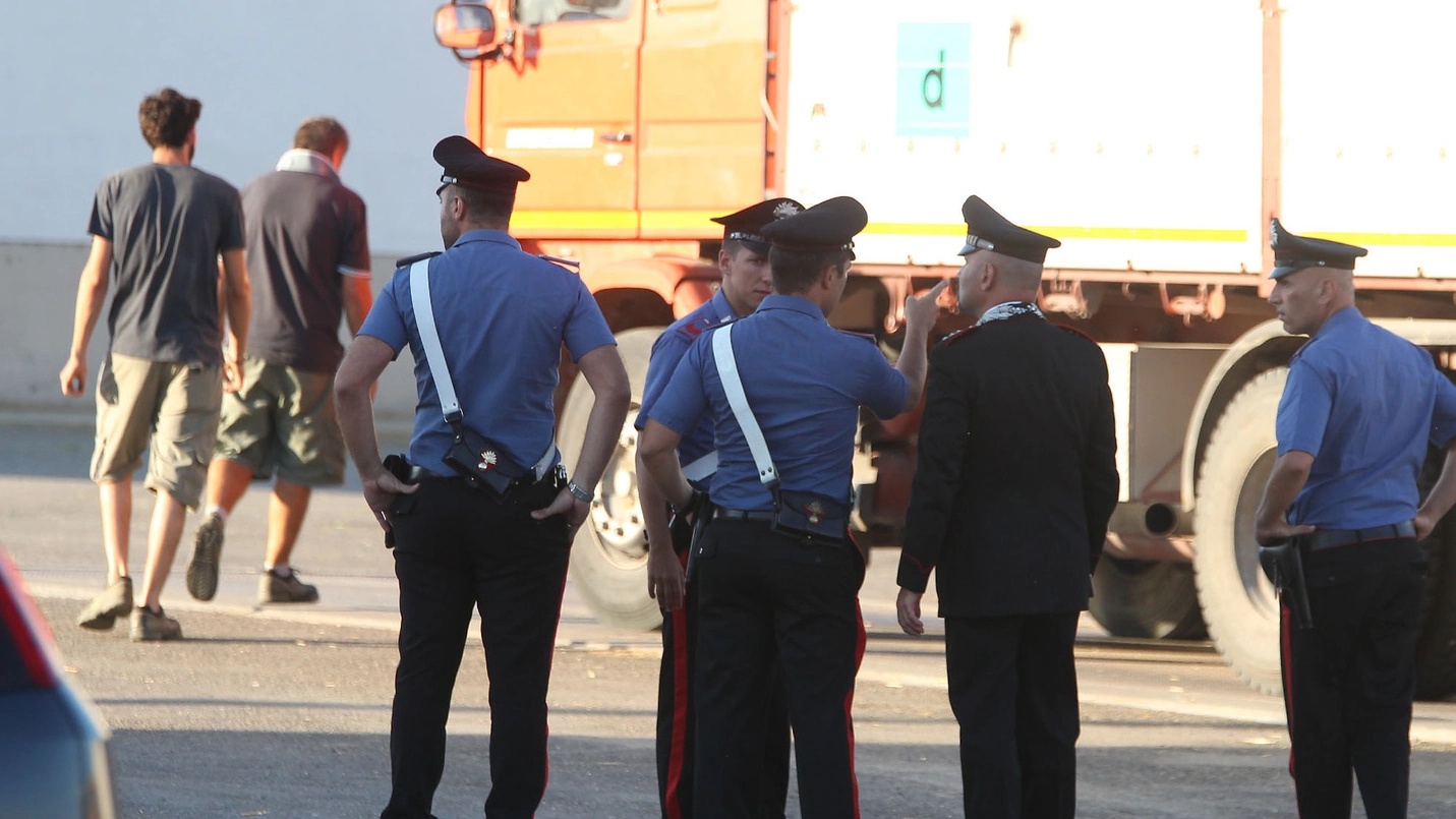 Morte di un 61enne, accertamenti dei carabinieri (foto Zani)