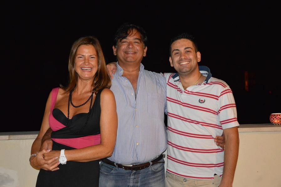 Bruno Pietrobono con la moglie Daniela e il figlio Marco, morto a 26 anni