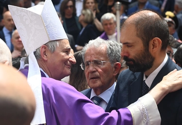Cosa ha detto monsignor Zuppi nell’omelia dei funerali di Flavia Franzoni Prodi