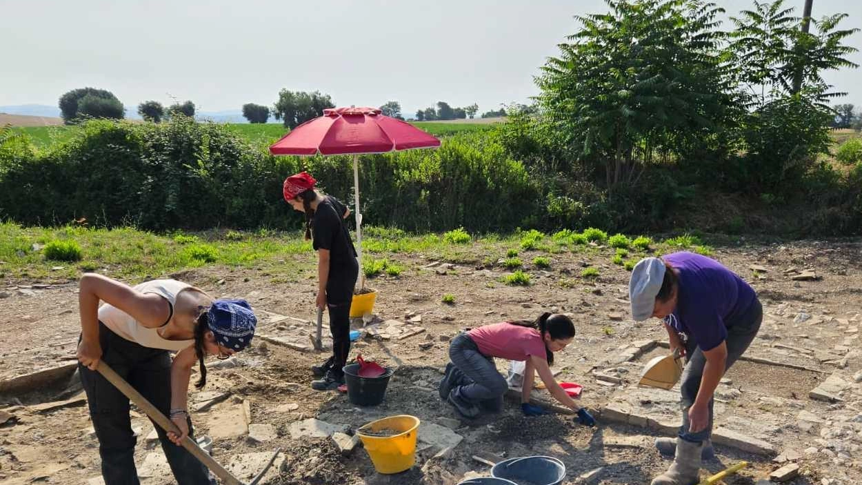 Campagna di scavi di Unimc  Parco Urbs Salvia: spuntano tracce  preziose di un’area industriale
