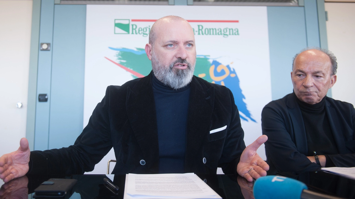 Stefano Bonaccini e l’assessore Sergio Venturi (FotoSchicchi)