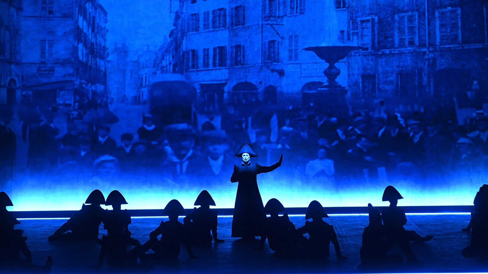 Il Trovatore sul palco del teatro Comunale (Foto Schicchi)