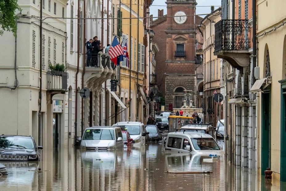 Con le donazioni alla Regione Emilia Romagna, si ricomprano le auto distrutte dall'alluvione