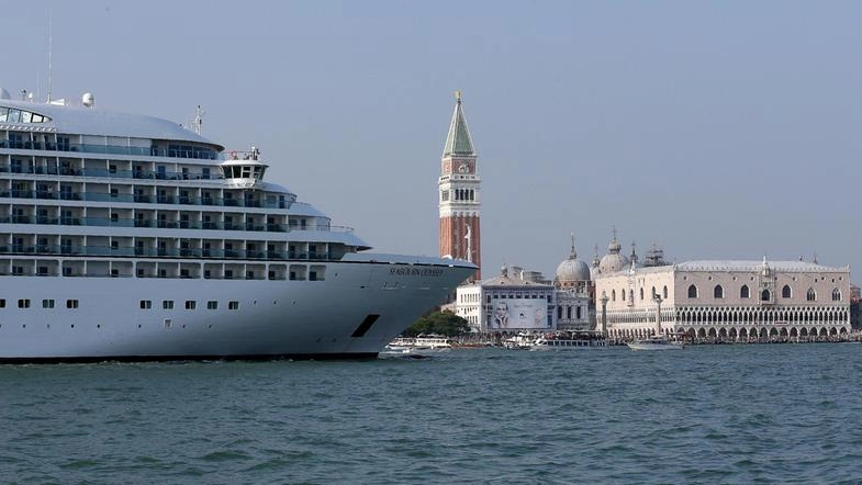 Venezia, la Camera approva il decreto Grandi navi con 370 sì