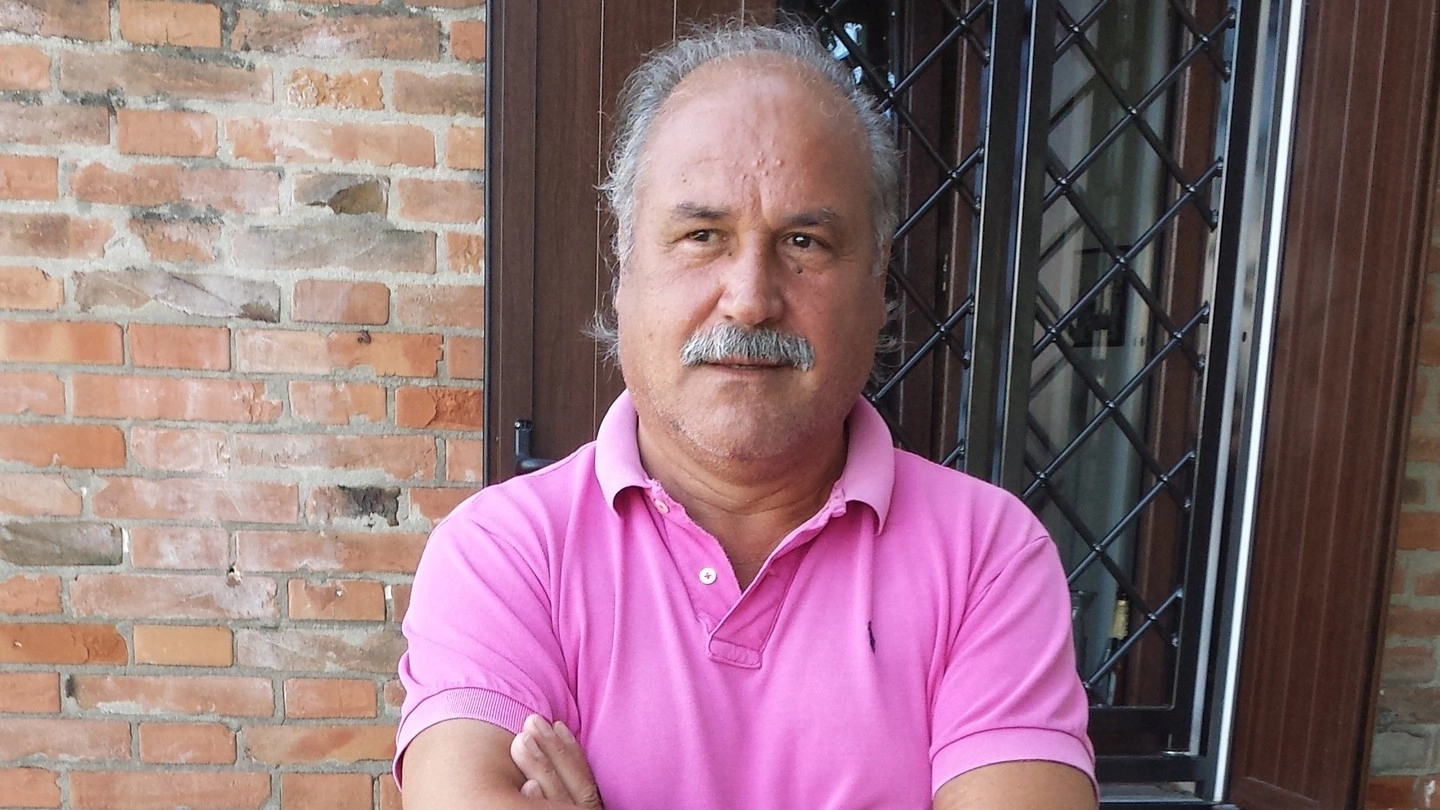 Piero Montaquila, romano di 63 anni, vive a Bologna