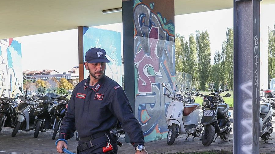 Carabinieri al Campus durante un controllo anti-droga