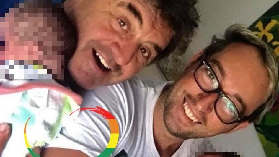 Andrea Bartolini e Blago Kirof, la coppia gay di Gabicce con i figli