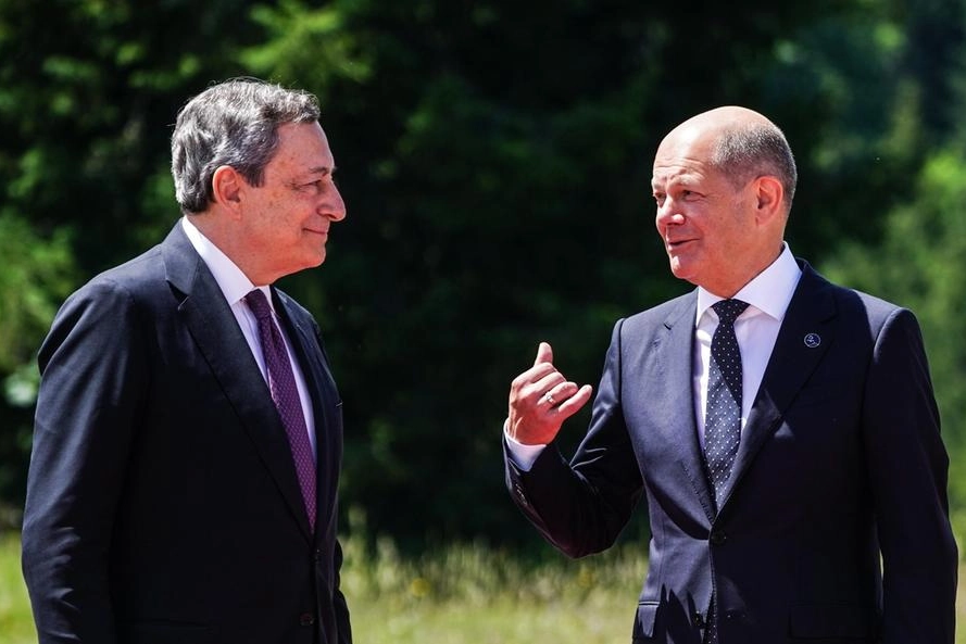 Mario Draghi e Olaf Scholz (Ansa)