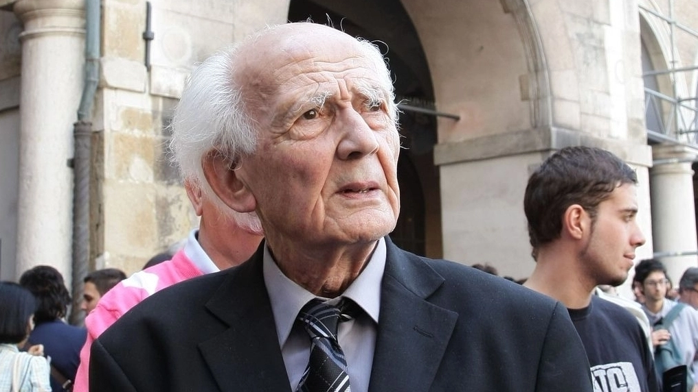 Zygmunt Bauman al festival della Filosofia di Modena (Ansa)