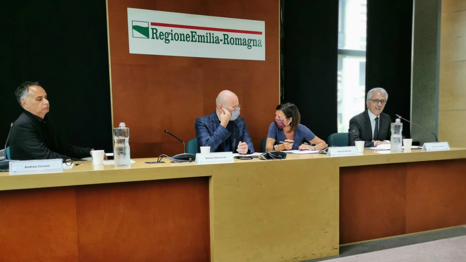 La ministra De Micheli con il presidente Bonaccni, ad di Rfi Gentile e assessore Corsini