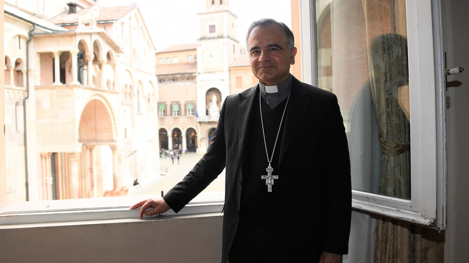 Il vescovo è pronto a considerare l'idea della beatificazione (Foto Fiocchi)