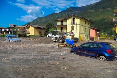 Esonda il torrente Re in Val Camonica: "Situazione drammatica, danni enormi"