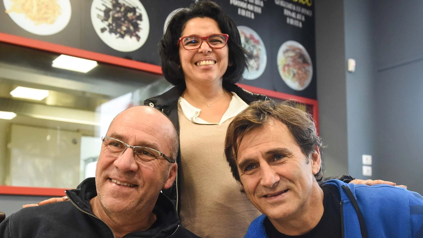 Gianni Conte, Marta Nunez e Alex Zanardi al ristorante «Primo Piatto» di Civitanova (foto Federico De Marco)