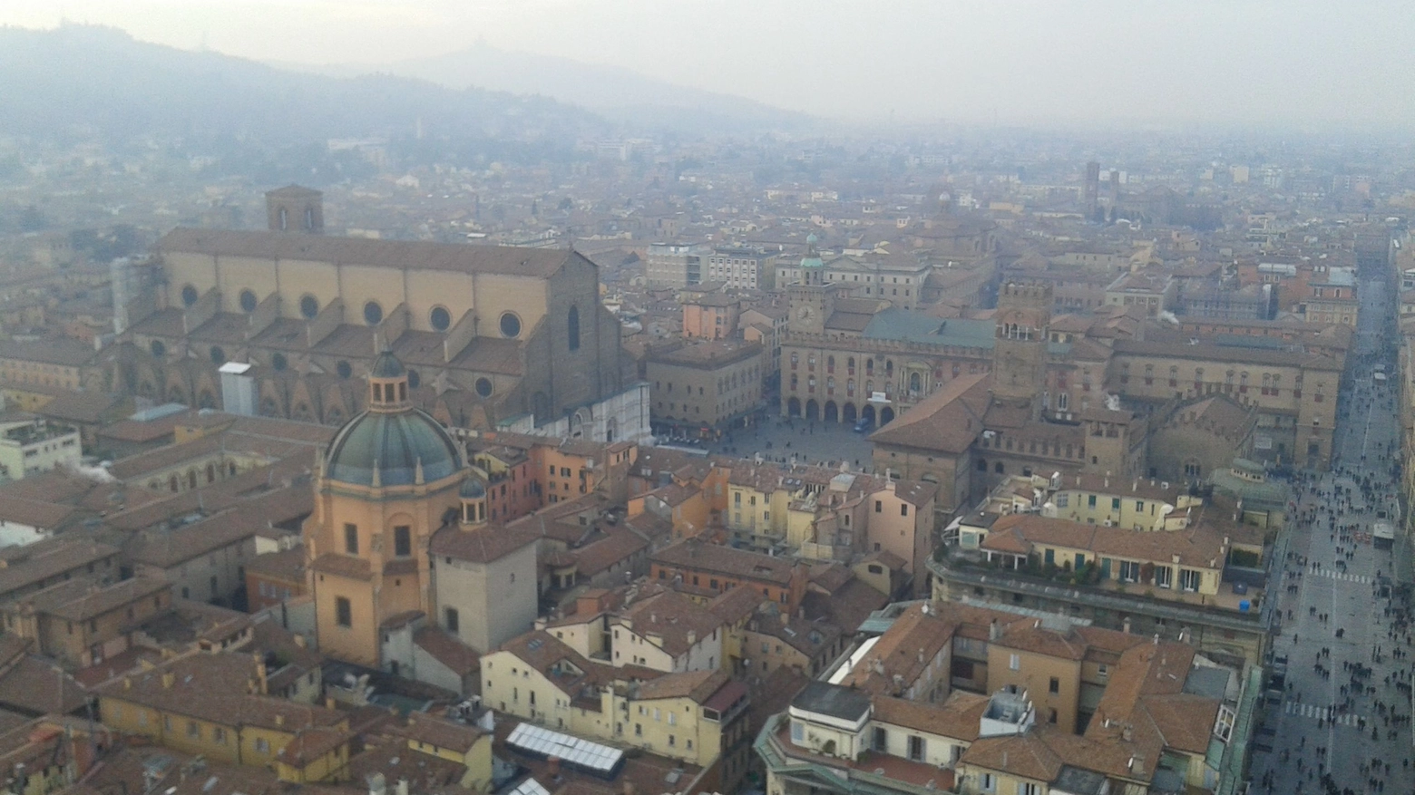 Bologna vista dalla Torre degli Asinelli