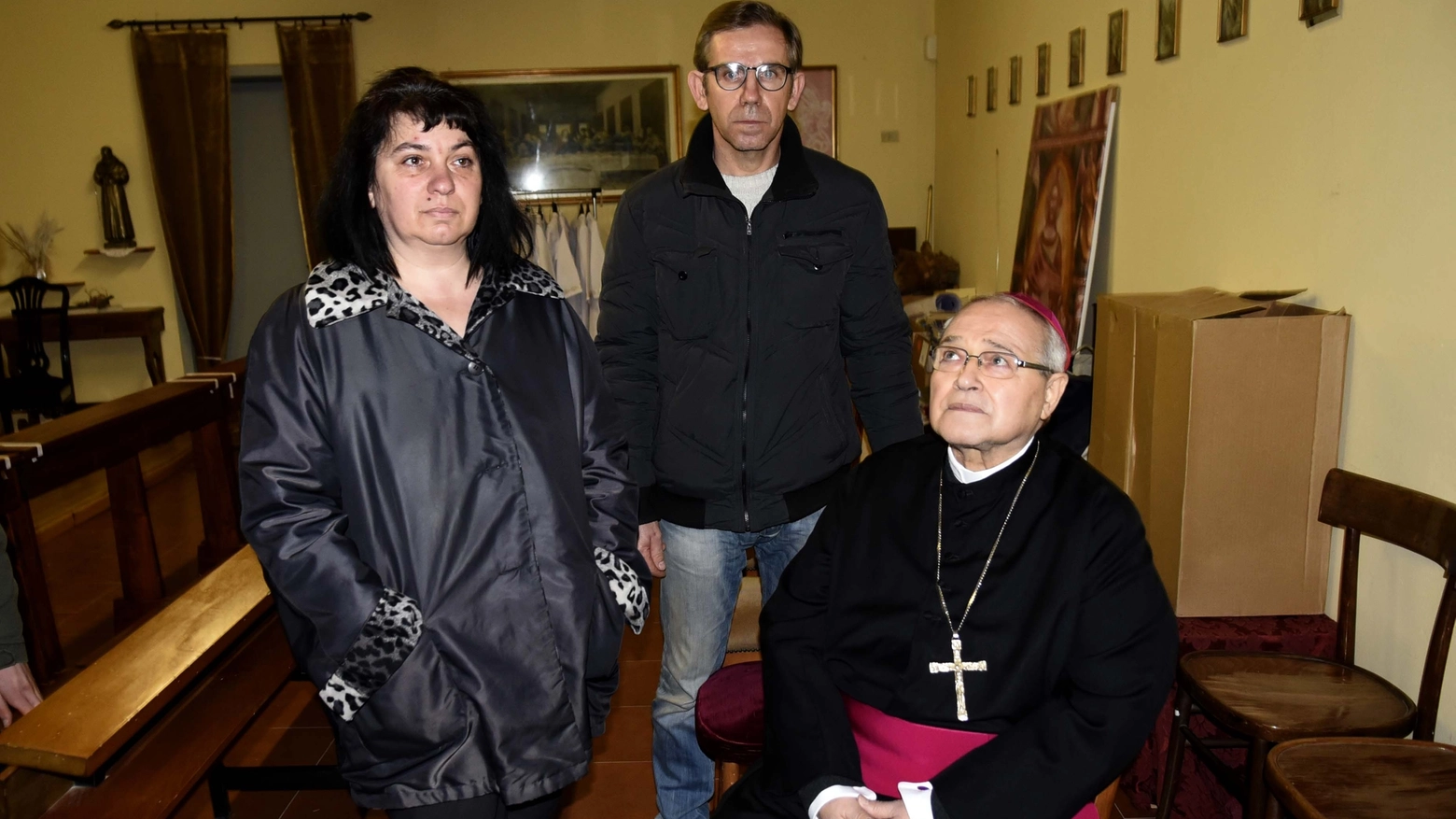 L'incontro di monsignor Luigi Negri con i genitori di Manuel (foto Businesspress)