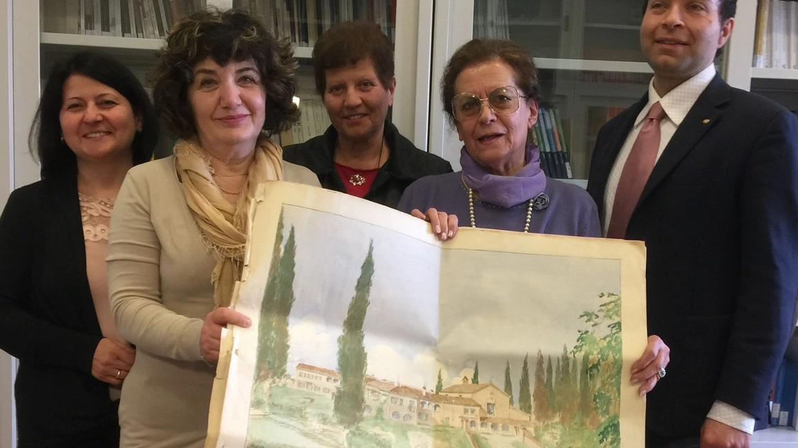 Penultima a destra, Maria Luisa Moscati con il personale dell'Archivio di Stato di Urbino