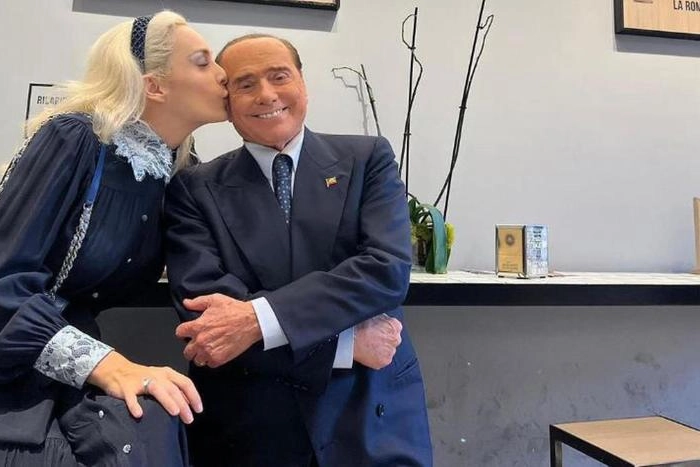 Silvio Berlusconi, 86 anni, e Marta Fascina, 32 anni