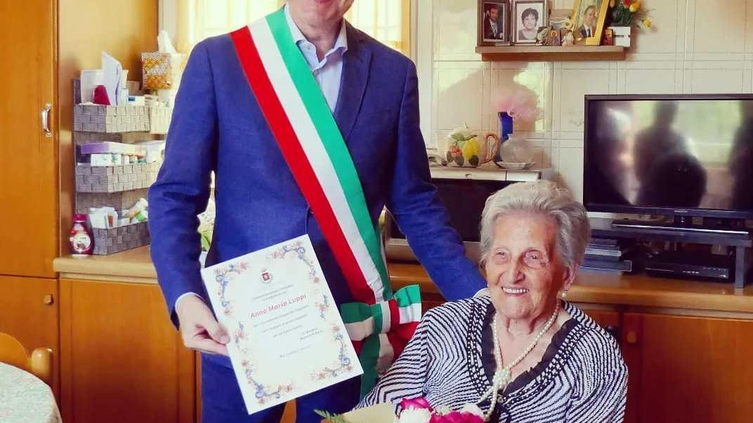 

"Cent'anni di Anna Maria a Sala Bolognese: festa con figli e sindaco"