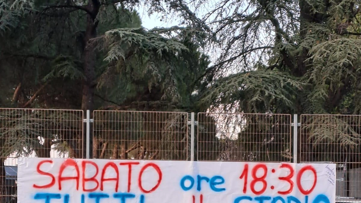 Imolese, appello dei tifosi alla città  "Tutti allo stadio" contro il Rimini