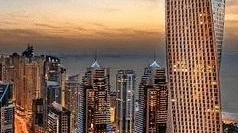 Il sindaco a ’lezione’ dagli arabi  La nuova sede del municipio:  un grattacielo in stile Dubai