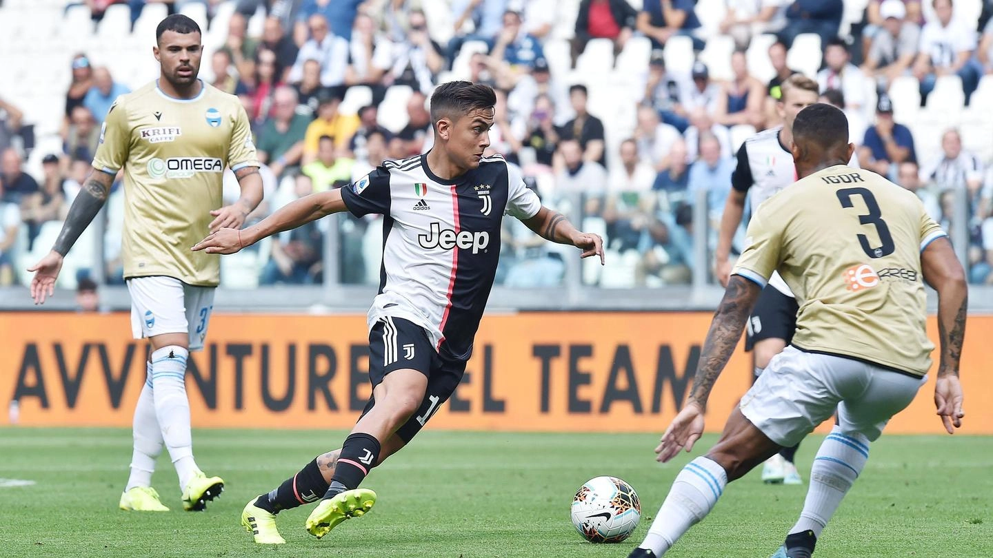Serie A, Paulo Dybala in azione contro la Spal (Ansa)