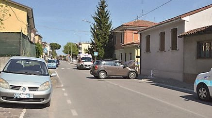 Incidente a Montecchio, la Mini contro la casa