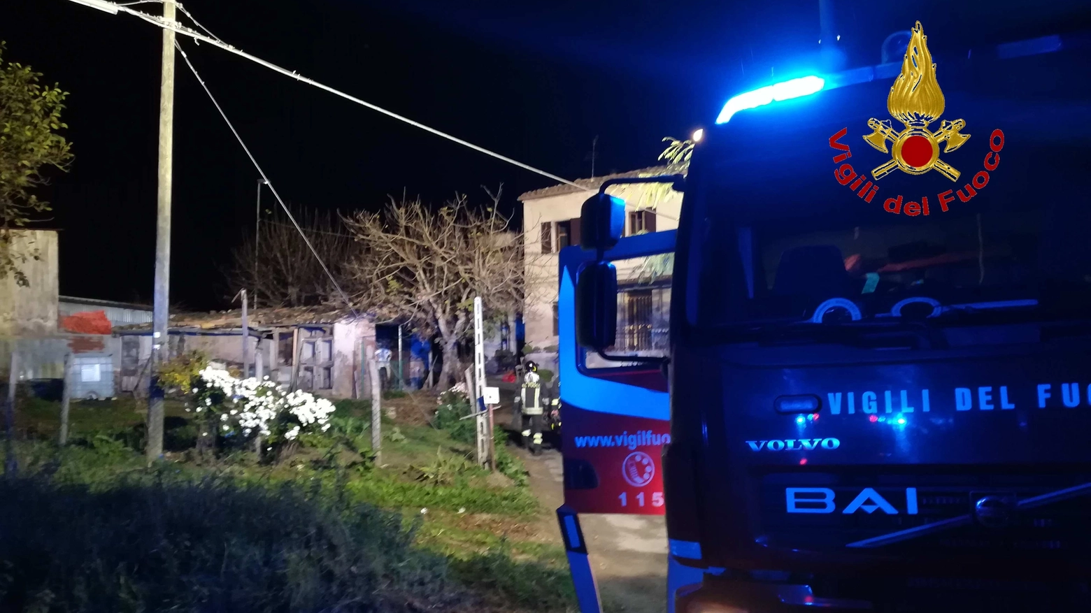 Incendio in casa a Sarnano, due morti