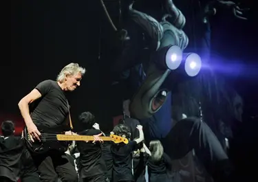 Roger Waters tour 2023 a Bologna: concerto all'Unipol Arena