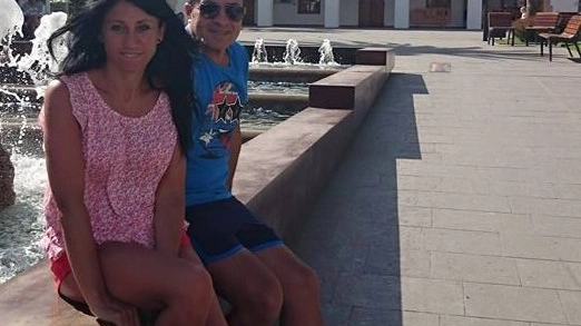 Ilenia Fabbri e Claudio Nanni durante una vacanza