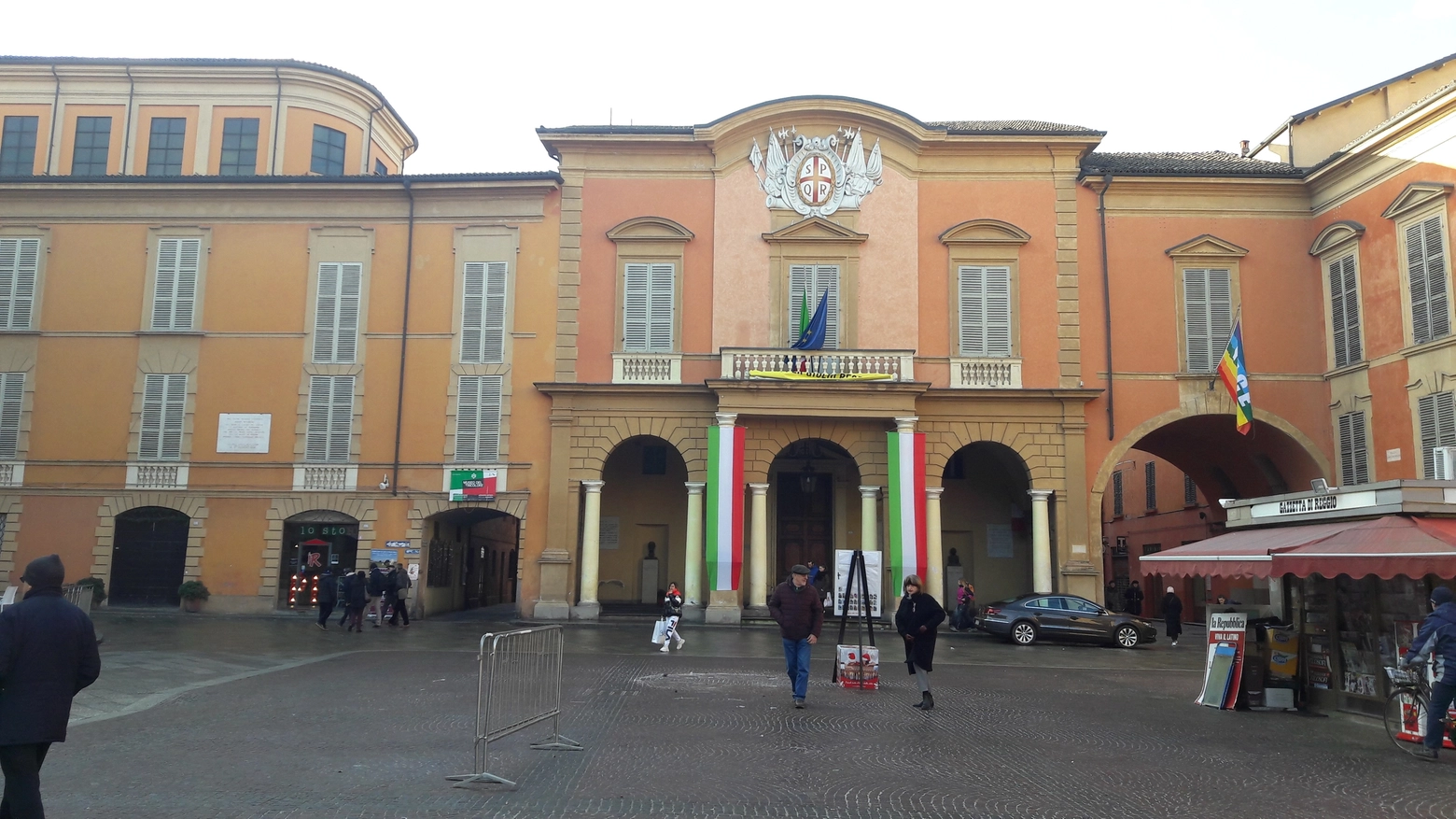 Il municipio di Reggio e la Sala del Tricolore