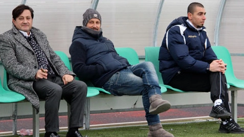 Il nuovo staff del Ravenna: da sinistra il direttore tecnico Screpis, l’allenatore Antonioli, il vice allenatore Piccoli 