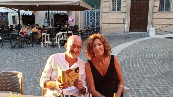 Claudio Bisio con la moglie Sandra Bonzi