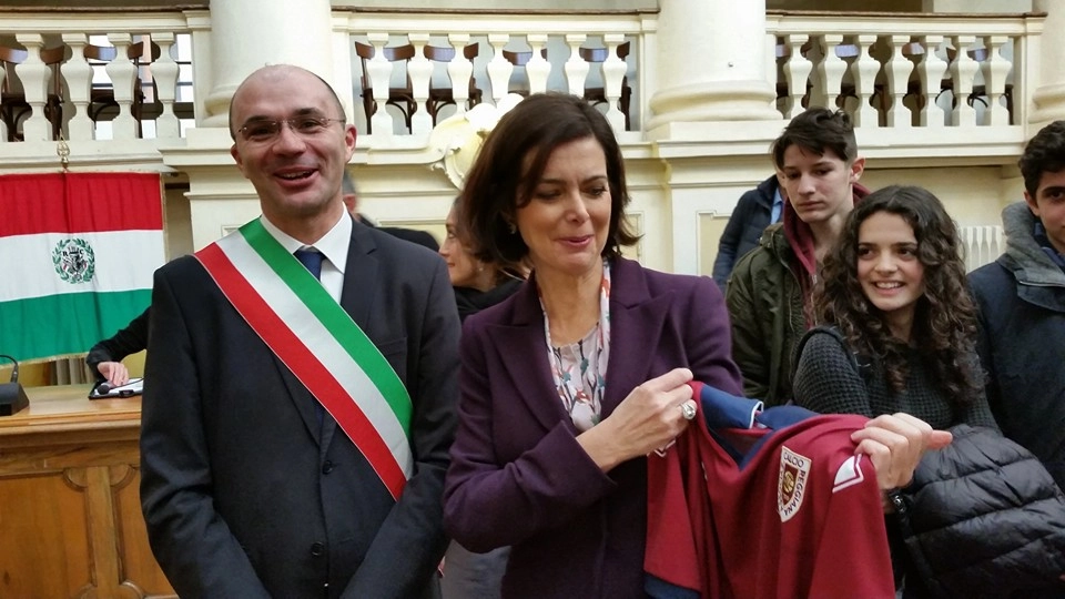 La presidente della Camera Boldrini con la maglia della Reggiana