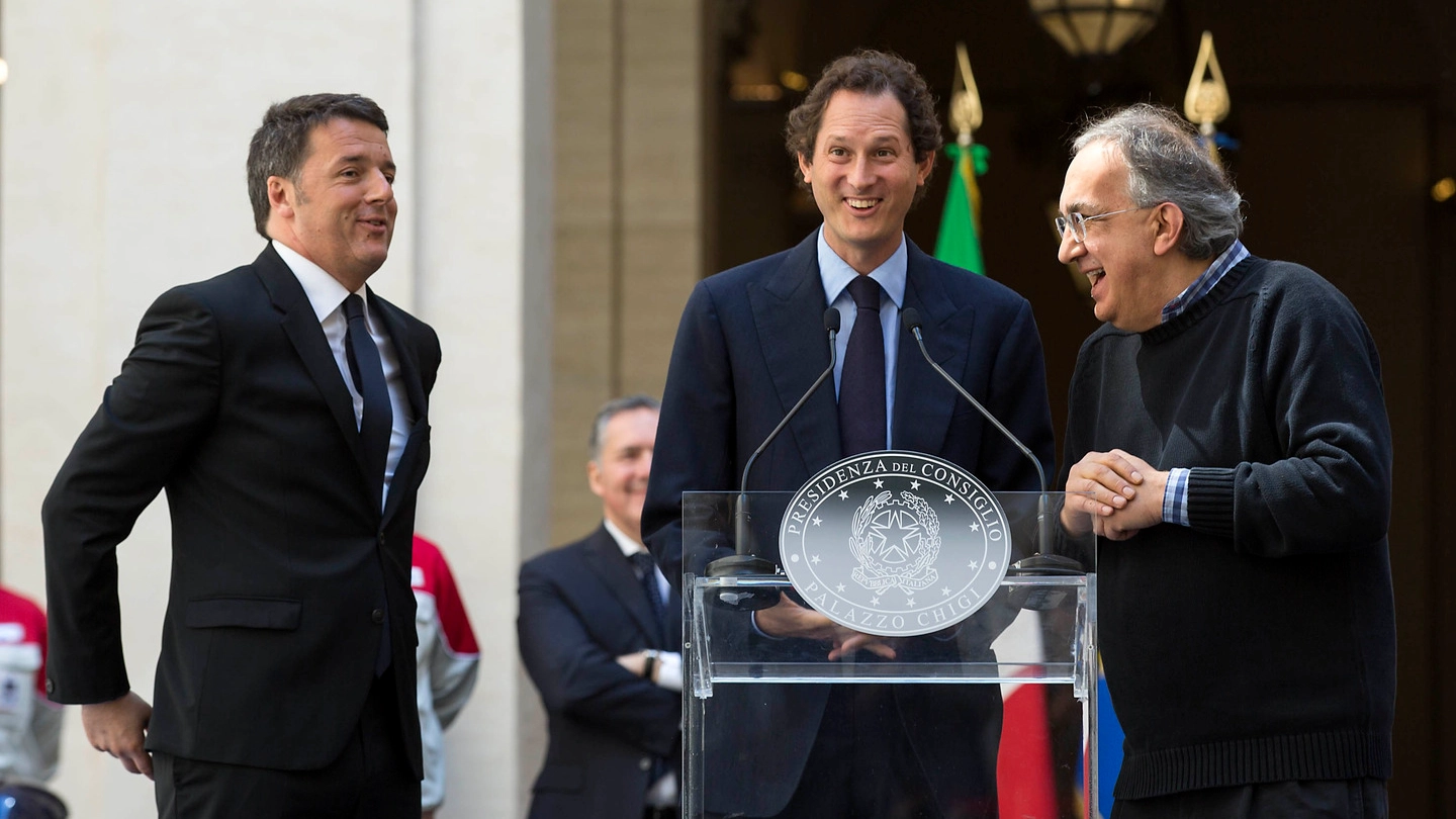 Il premier Renzi insieme a John Elkann e Marchionne stamattina a Roma per la presentazione della nuova Giulia