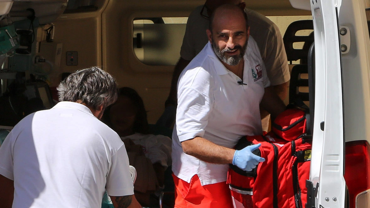 Il giovane richiedente asilo è stato medicato all'ospedale