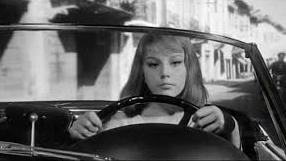In un film del 1963 con Stefania Sandrelli si vede piazza Grande invasa dalle auto e, seduto a un tavolo da Oreste, il poeta Antonio Delfini