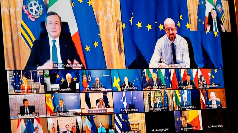 Mario Draghi interviene al vertice Ue sulla pandemia da Covid (Ansa)