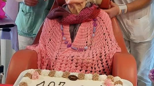 Olga Giribuola nel giorno del suo 107esimo compleanno