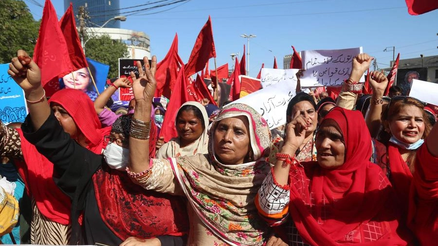 Una manifestazione di donne pakistane in occasione dell’8 marzo
