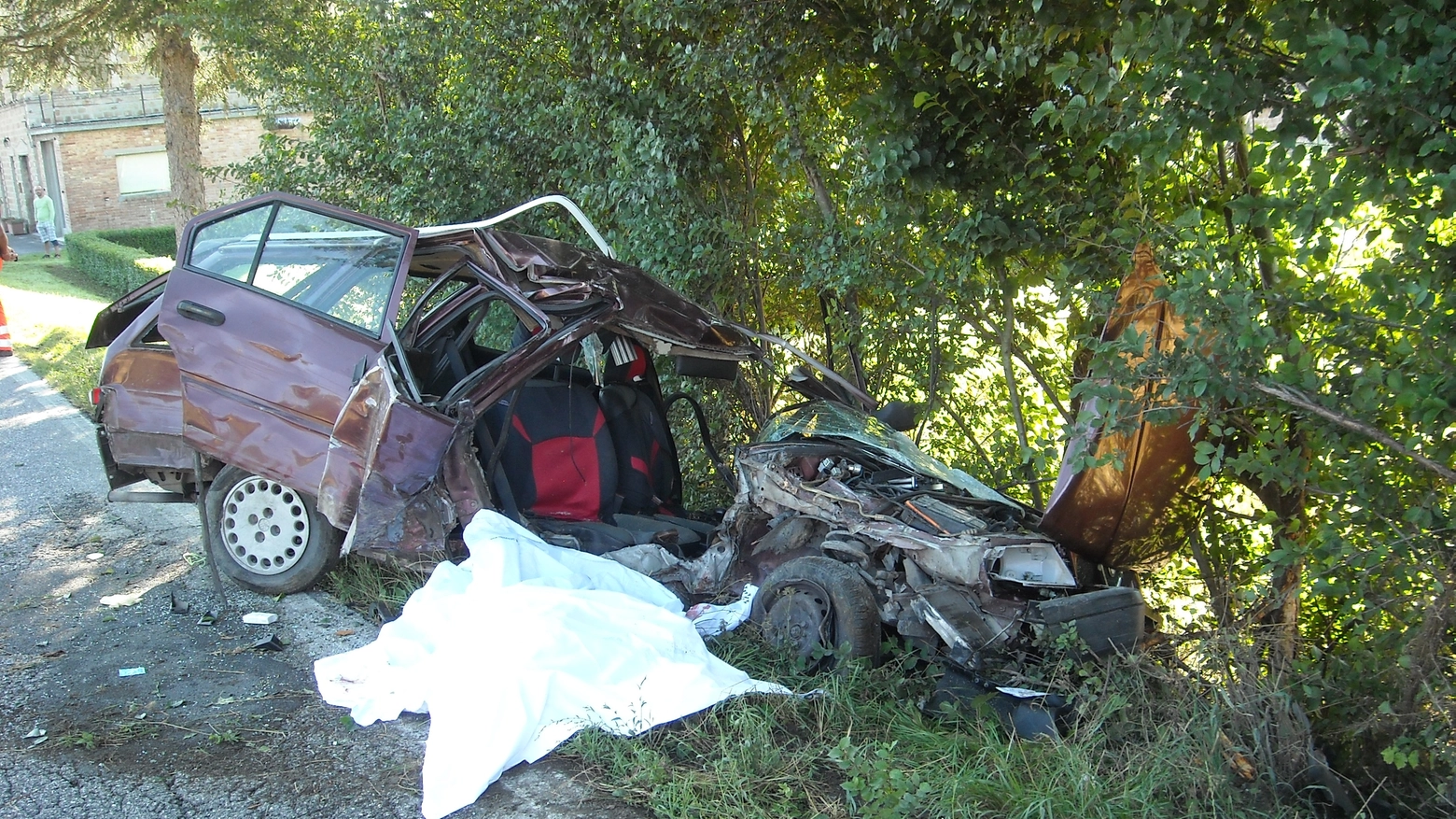 San Ginesio (Macerata), incidente sulla sp 78: muoiono madre e figlia