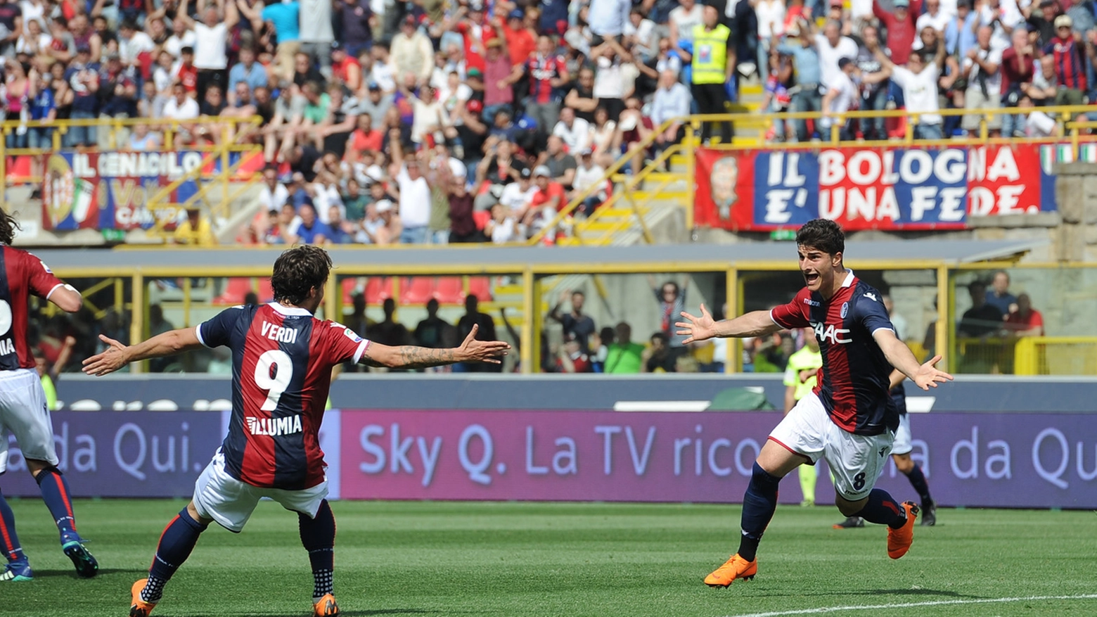 Bologna-Milan, Orsolini festeggia, ma il gol viene annullato (Foto Lapresse)