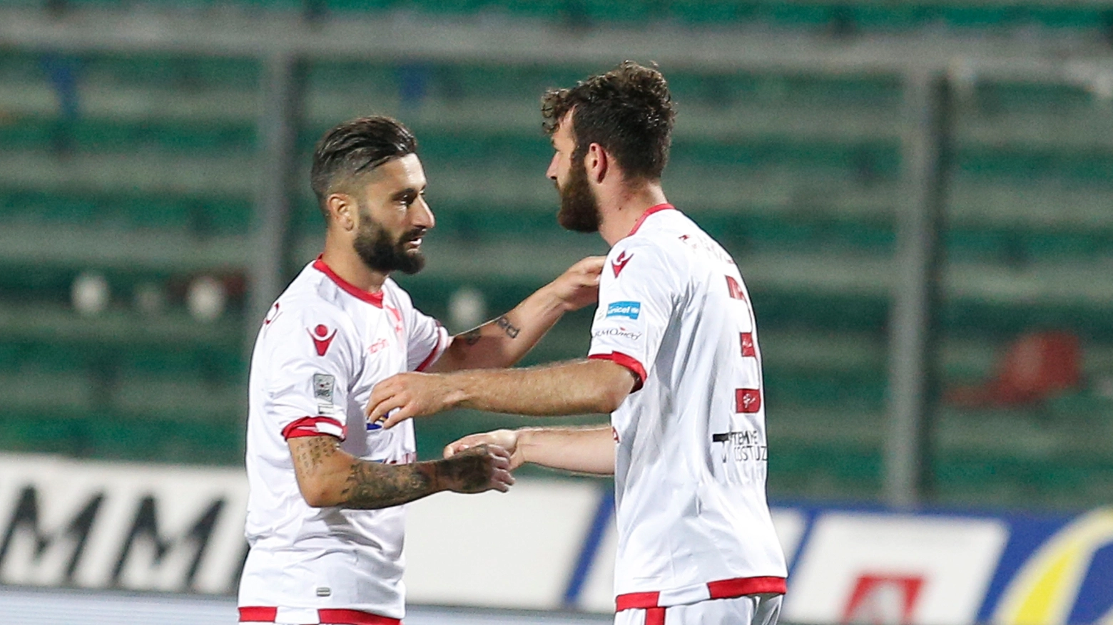 Padova-Ancona, Favalli celebra il gol del 2-1 (LaPresse)