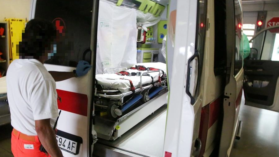 Ambulanza (immagine generica)