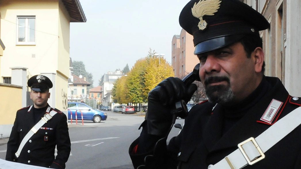 I carabinieri hanno denunciato due ragazzi per rapina impropria (foto d’archivio)