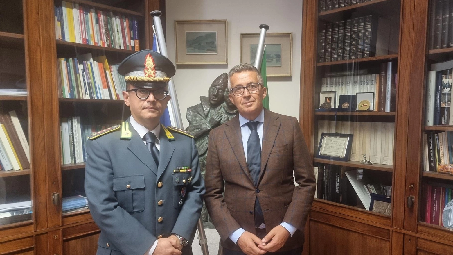 Finanza, il comandante incontra Paolo Govoni: "Stretta collaborazione"