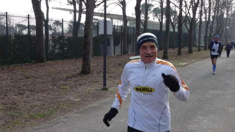 Ravenna, crolla mentre corre i 5000 metri. Muore podista di 81 anni